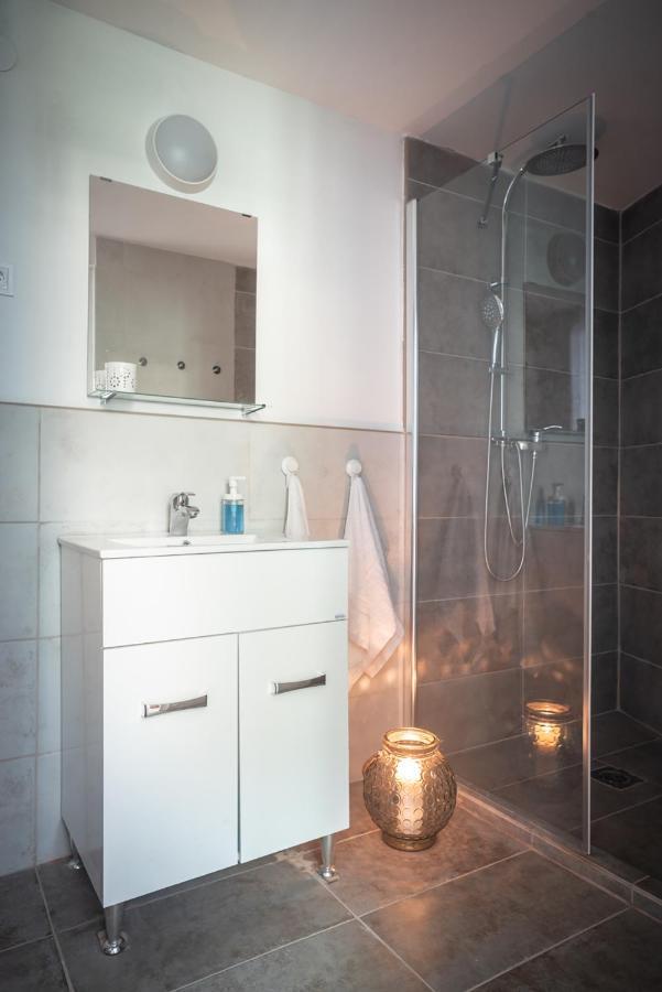 Free Parking - Dob50 Spacious - 2 Separate Bedroom, 5 People, Ac, Wifi בודפשט