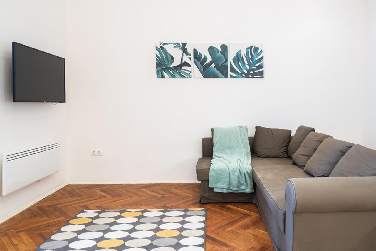 Free Parking - Dob50 Spacious - 2 Separate Bedroom, 5 People, Ac, Wifi דירה בודפשט