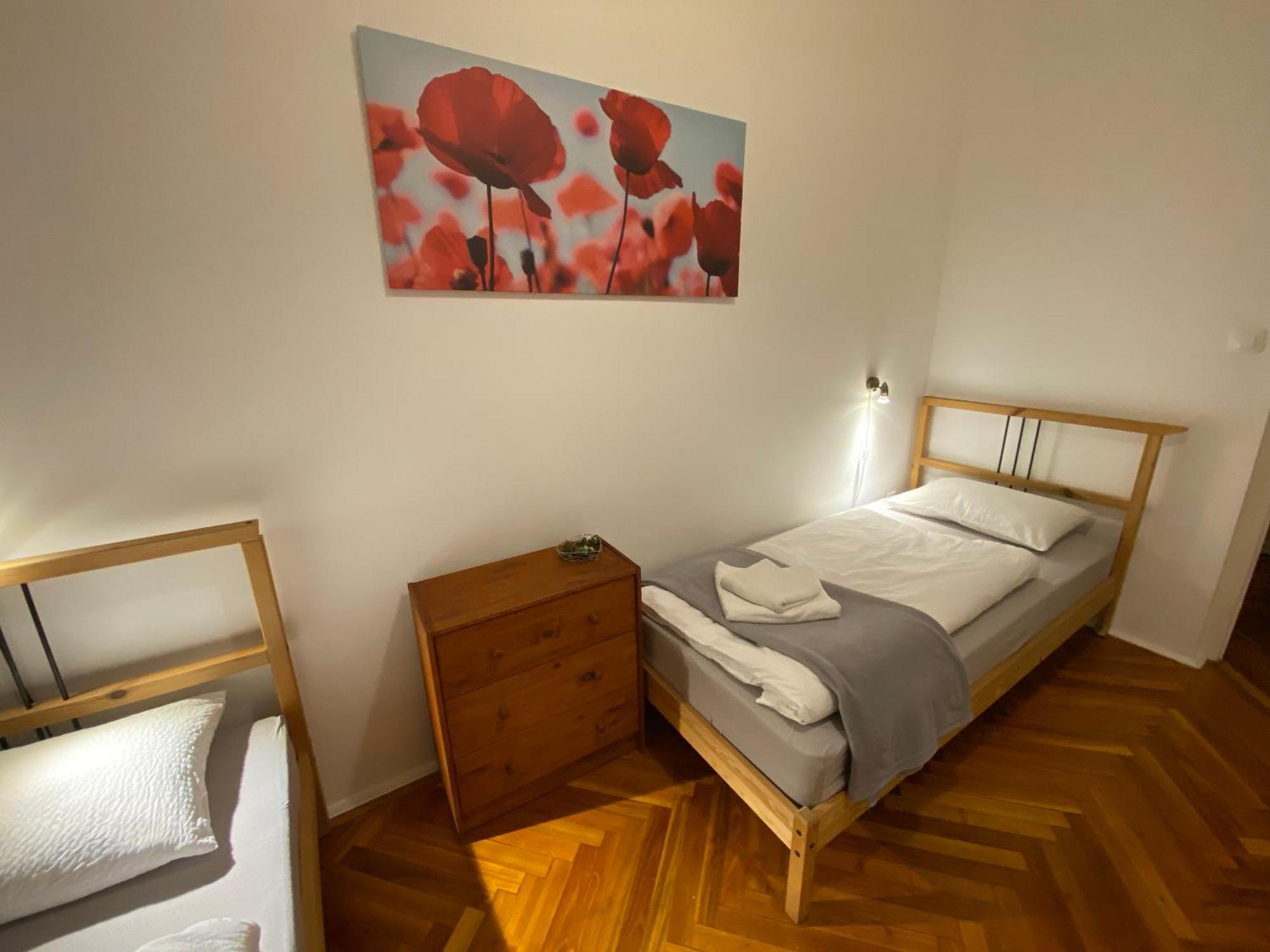 Free Parking - Dob50 Spacious - 2 Separate Bedroom, 5 People, Ac, Wifi דירה *